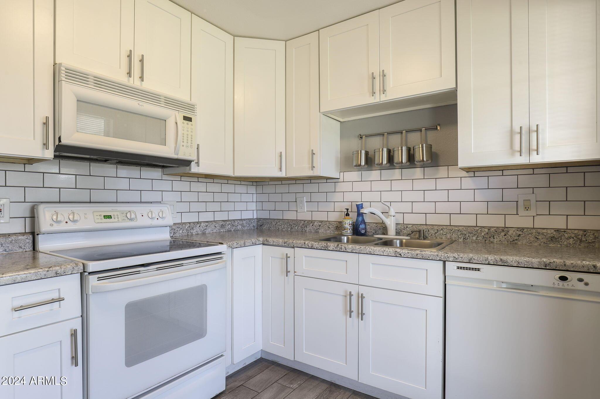 2617 West Vineyard Road Tempe, AZ 85282 - Photo 10 of 31 Photo #10