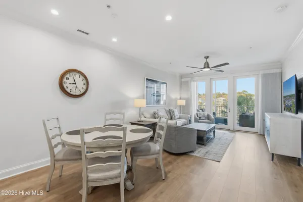 $3,200 | 2571 St James Drive Southeast, Unit 205, Southport, NC 28461