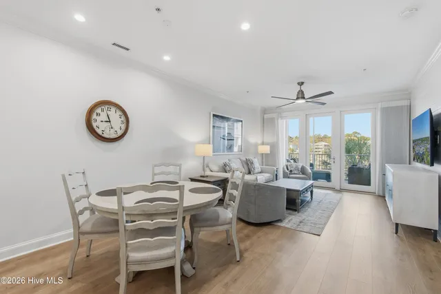 $3,200 | 2571 St James Drive Southeast, Unit 205, Southport, NC 28461