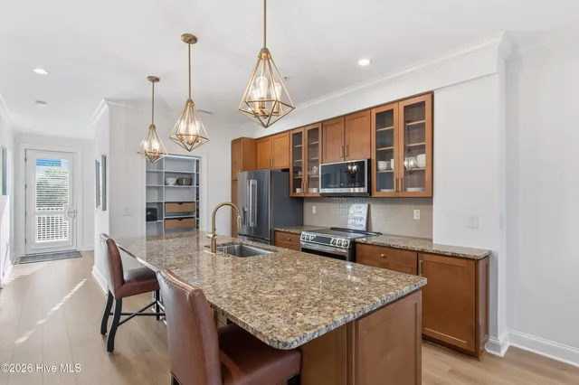 $3,200 | 2571 St James Drive Southeast, Unit 205, Southport, NC 28461