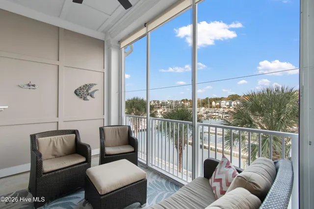 $3,200 | 2571 St James Drive Southeast, Unit 205, Southport, NC 28461