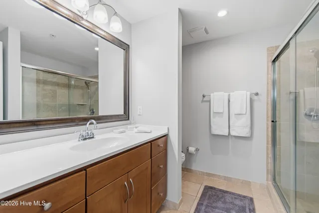 $3,200 | 2571 St James Drive Southeast, Unit 205, Southport, NC 28461