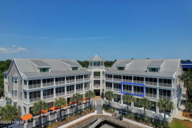 $3,200 | 2571 St James Drive Southeast, Unit 205, Southport, NC 28461