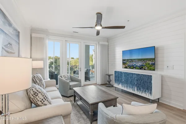 $3,200 | 2571 St James Drive Southeast, Unit 205, Southport, NC 28461