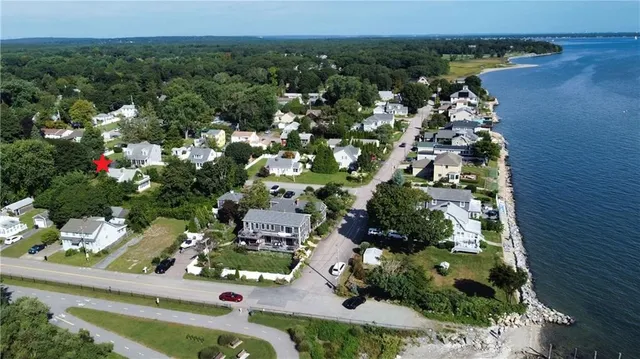 $999,000 | 97 Floral Avenue, North Kingstown, RI 02852