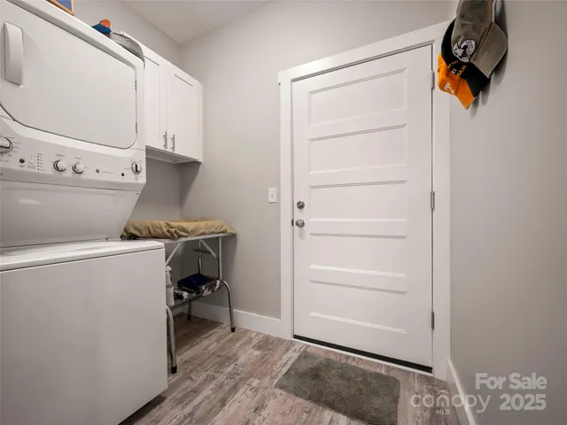 $415,000 | 43 Middle Street, Hendersonville, NC 28792