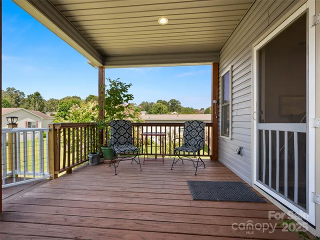 $415,000 | 43 Middle Street, Hendersonville, NC 28792