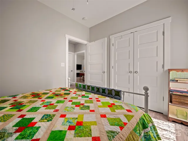 $415,000 | 43 Middle Street, Hendersonville, NC 28792