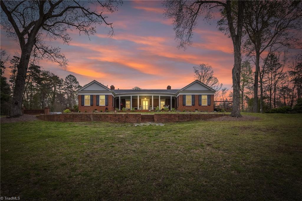 304 Shadow Valley Road High Point, NC 27262 - Photo 1 of 47