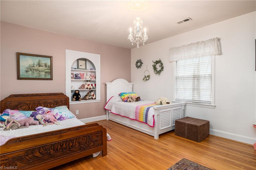 304 Shadow Valley Road High Point, NC 27262 - Photo 29 of 47