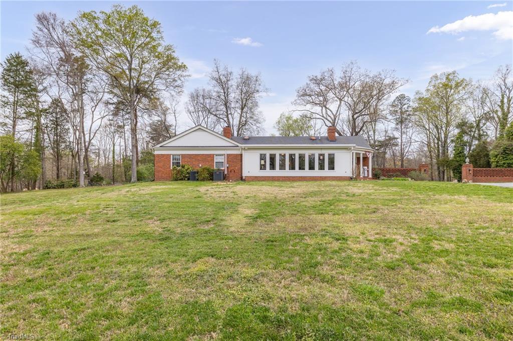 304 Shadow Valley Road High Point, NC 27262 - Photo 35 of 47