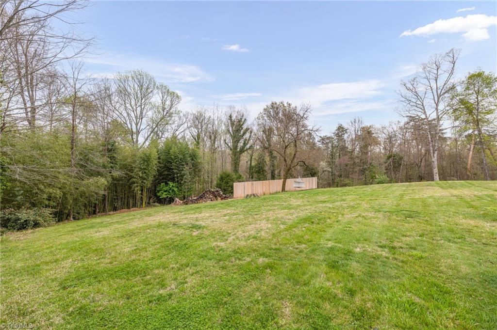 304 Shadow Valley Road High Point, NC 27262 - Photo 37 of 47