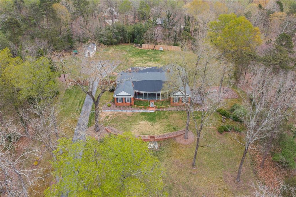 304 Shadow Valley Road High Point, NC 27262 - Photo 44 of 47