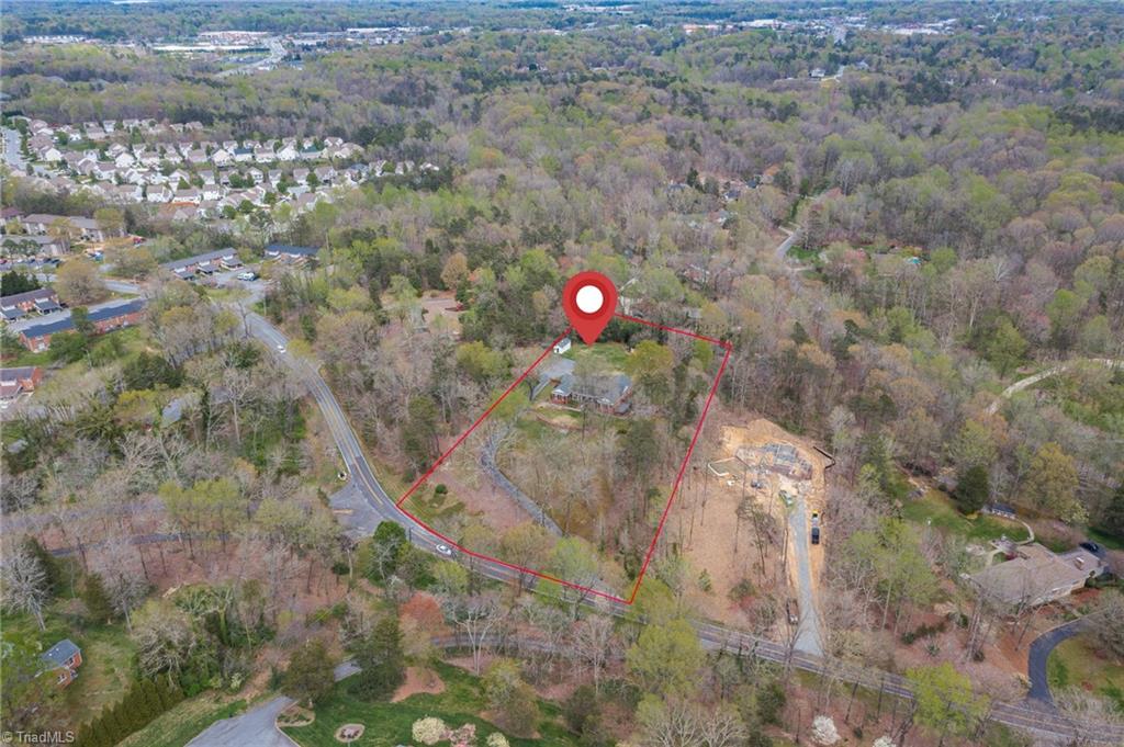 304 Shadow Valley Road High Point, NC 27262 - Photo 46 of 47