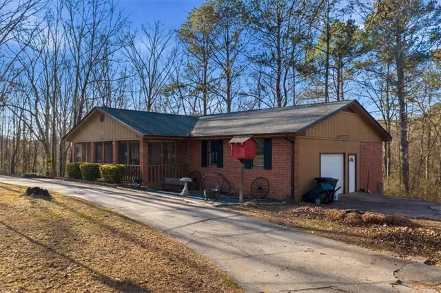 $292,300 | 463 Compton Road, Silver Creek, GA 30173