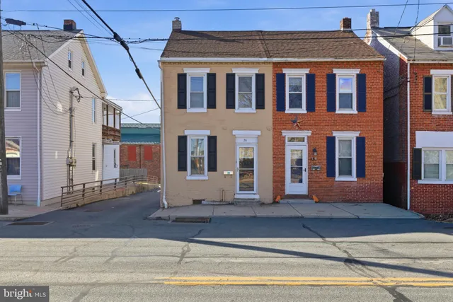 $199,900 | 24 North 5th Street, Columbia, PA 17512