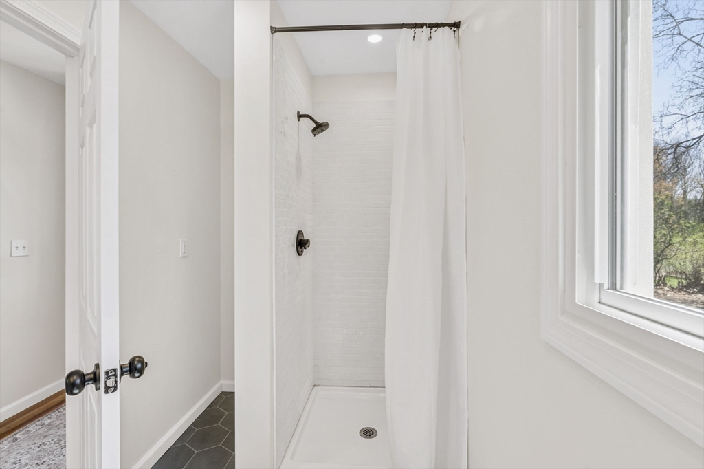 30 Gunn Road Southampton, MA 01073 - Photo 13 of 37