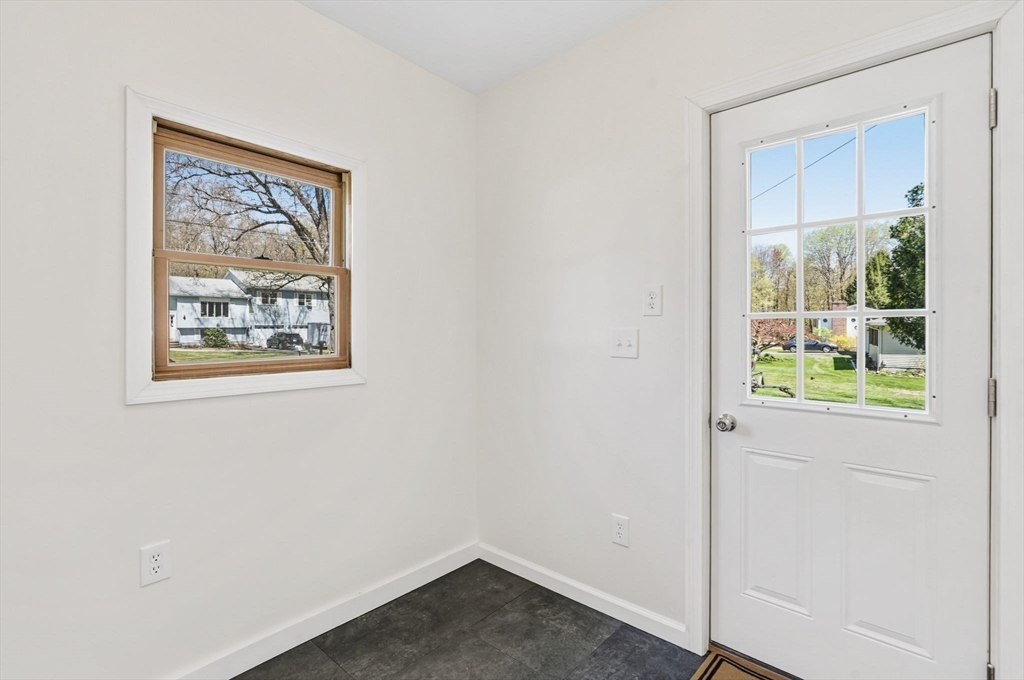30 Gunn Road Southampton, MA 01073 - Photo 17 of 37