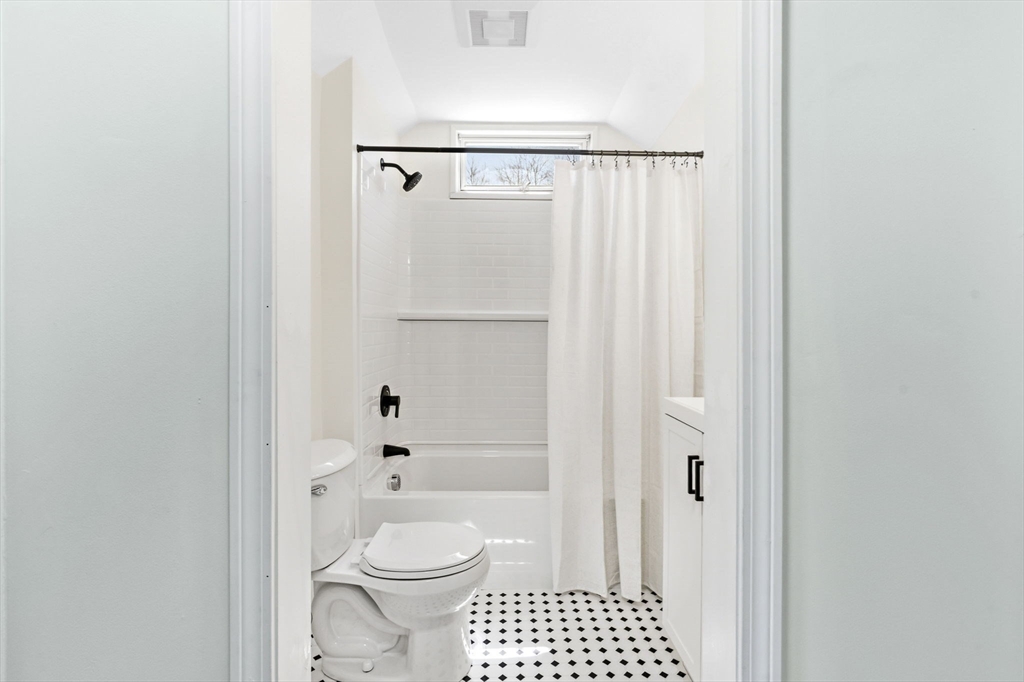 30 Gunn Road Southampton, MA 01073 - Photo 28 of 37