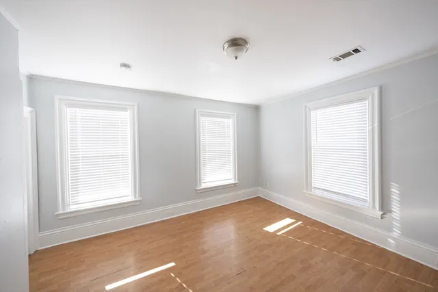 $2,300 | 10 Sycamore Street, Unit 2, Worcester, MA 01608