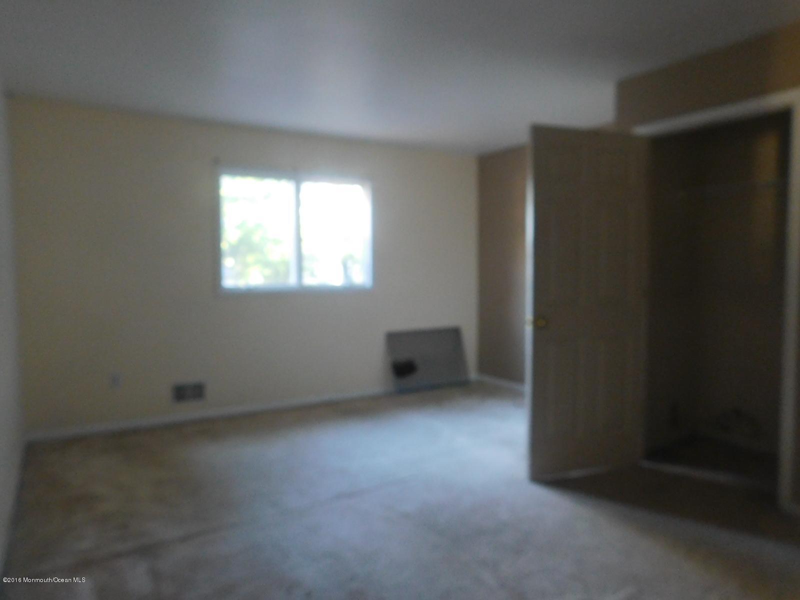 2116 Dolly Road Toms River, NJ 08753 - Photo 8 of 19 141