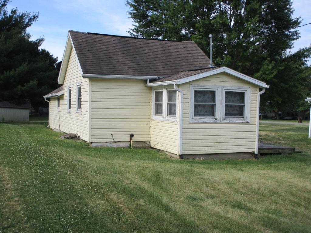 205 Center Street Waldron, MI 49288 - Photo 10 of 18 Bailey09