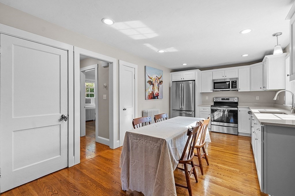 23 Oakdale Road Wilmington, MA 01887 - Photo 10 of 28