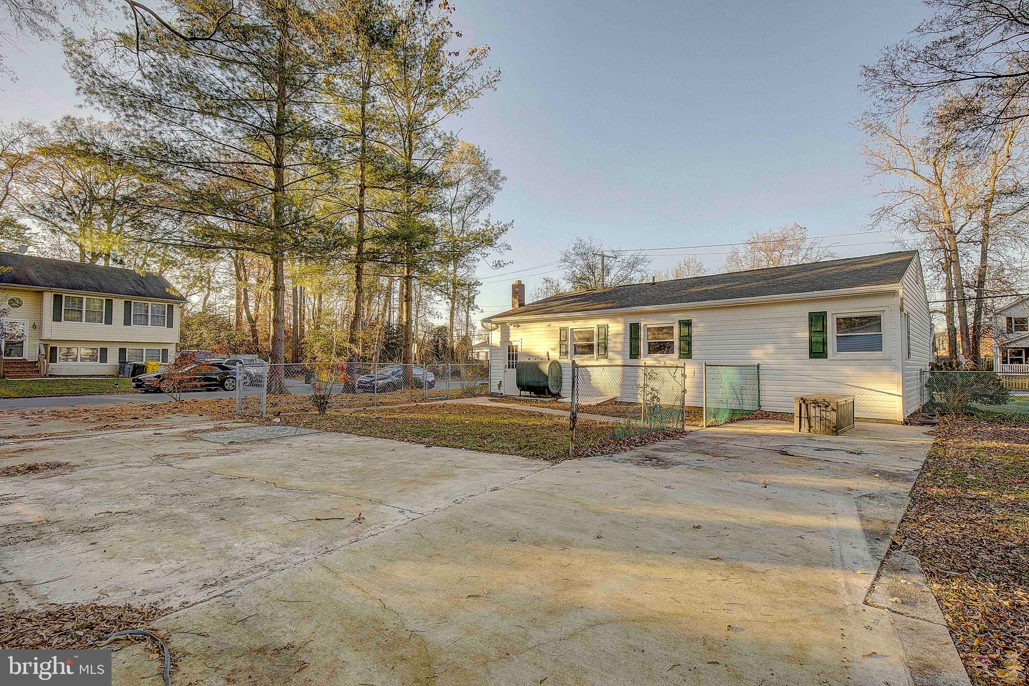111 Oakwood Road Edgewater, MD 21037 - Photo 24 of 27
