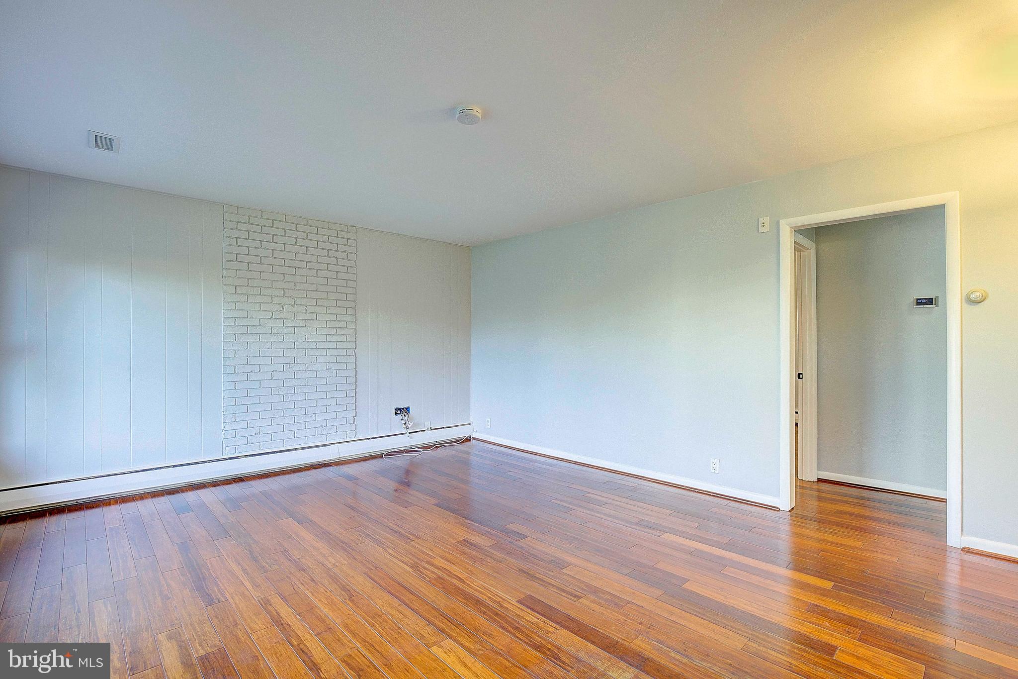 111 Oakwood Road Edgewater, MD 21037 - Photo 4 of 27