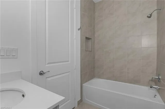 $2,550 | 5763 Agostino Way, Ave Maria, FL 34142