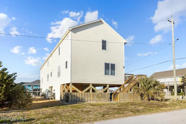 $679,000 | 208 Beaufort Avenue, Unit 1, Atlantic Beach, NC 28512