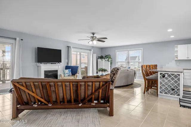 $679,000 | 208 Beaufort Avenue, Unit 1, Atlantic Beach, NC 28512