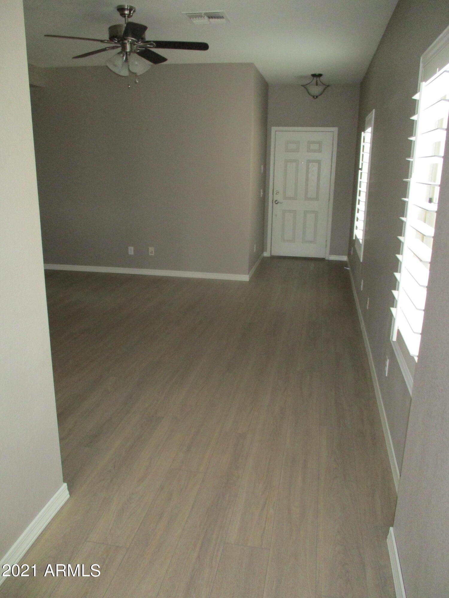 2747 South Sailors Way Gilbert, AZ 85295 - Photo 5 of 14 IMG_3481