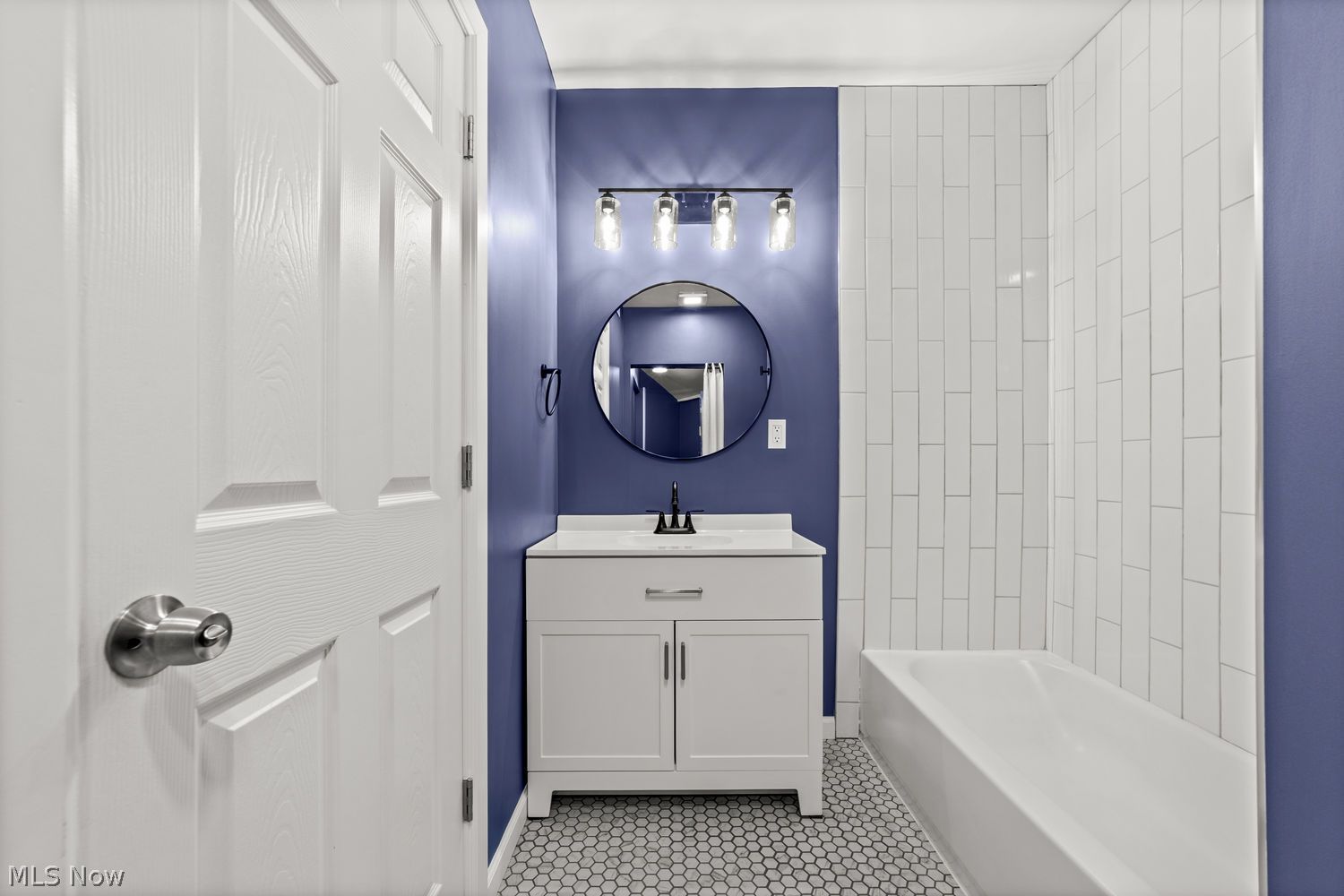 1913 Fulton Road Cleveland, OH 44113 - Photo 23 of 38