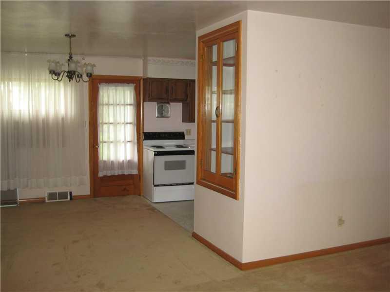 434 South Eighty Eight Road Carmichaels, PA 15320 - Photo 7 of 9 Dining Room.