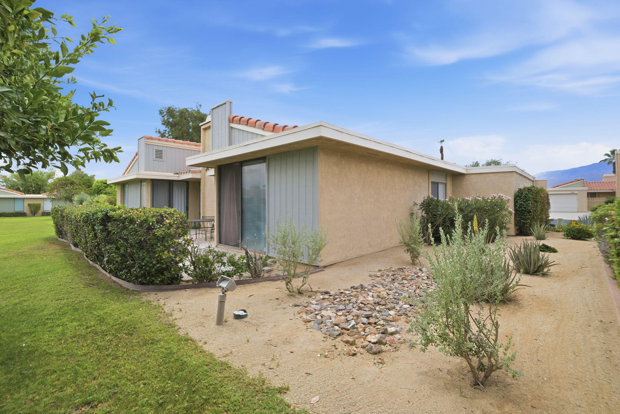 72460 Rodeo Way Rancho Mirage, CA 92270 - Photo 29 of 31 29-web-or-mls-P1189314 Jordan Hernandez