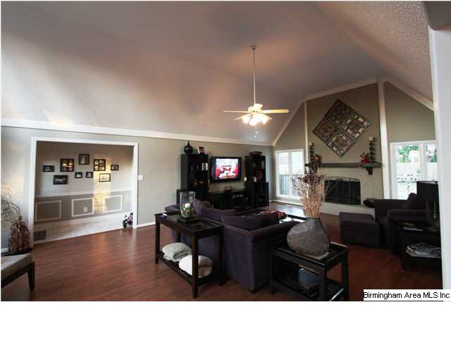 2021 Crossvine Road Birmingham, AL 35244 - Photo 8 of 24