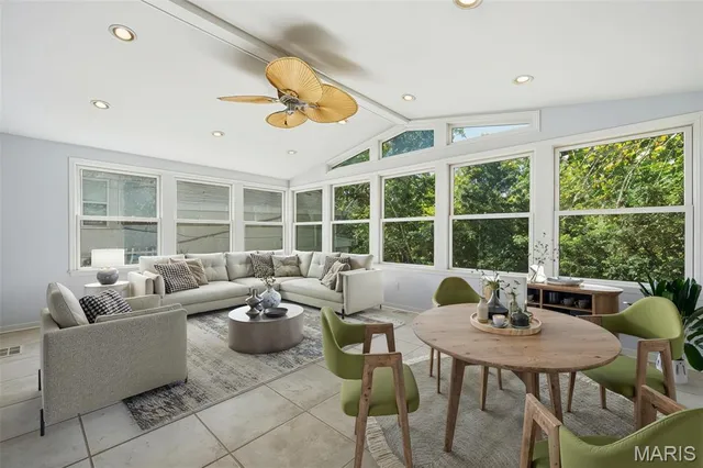 $233,500 | 1077 North Jackson Avenue, University City, MO 63130