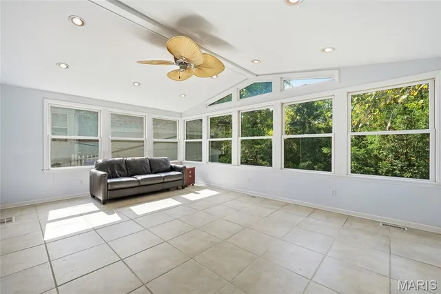 $233,500 | 1077 North Jackson Avenue, University City, MO 63130