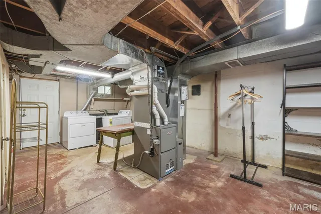 $233,500 | 1077 North Jackson Avenue, University City, MO 63130