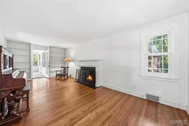 $233,500 | 1077 North Jackson Avenue, University City, MO 63130