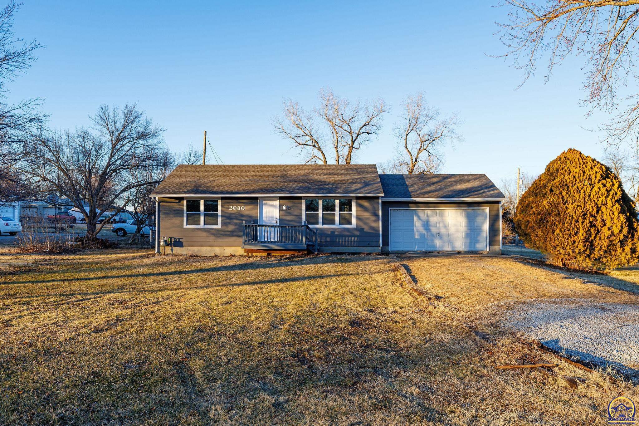 2030 Southeast 37th Street Topeka, KS 66605 - Photo 1 of 22