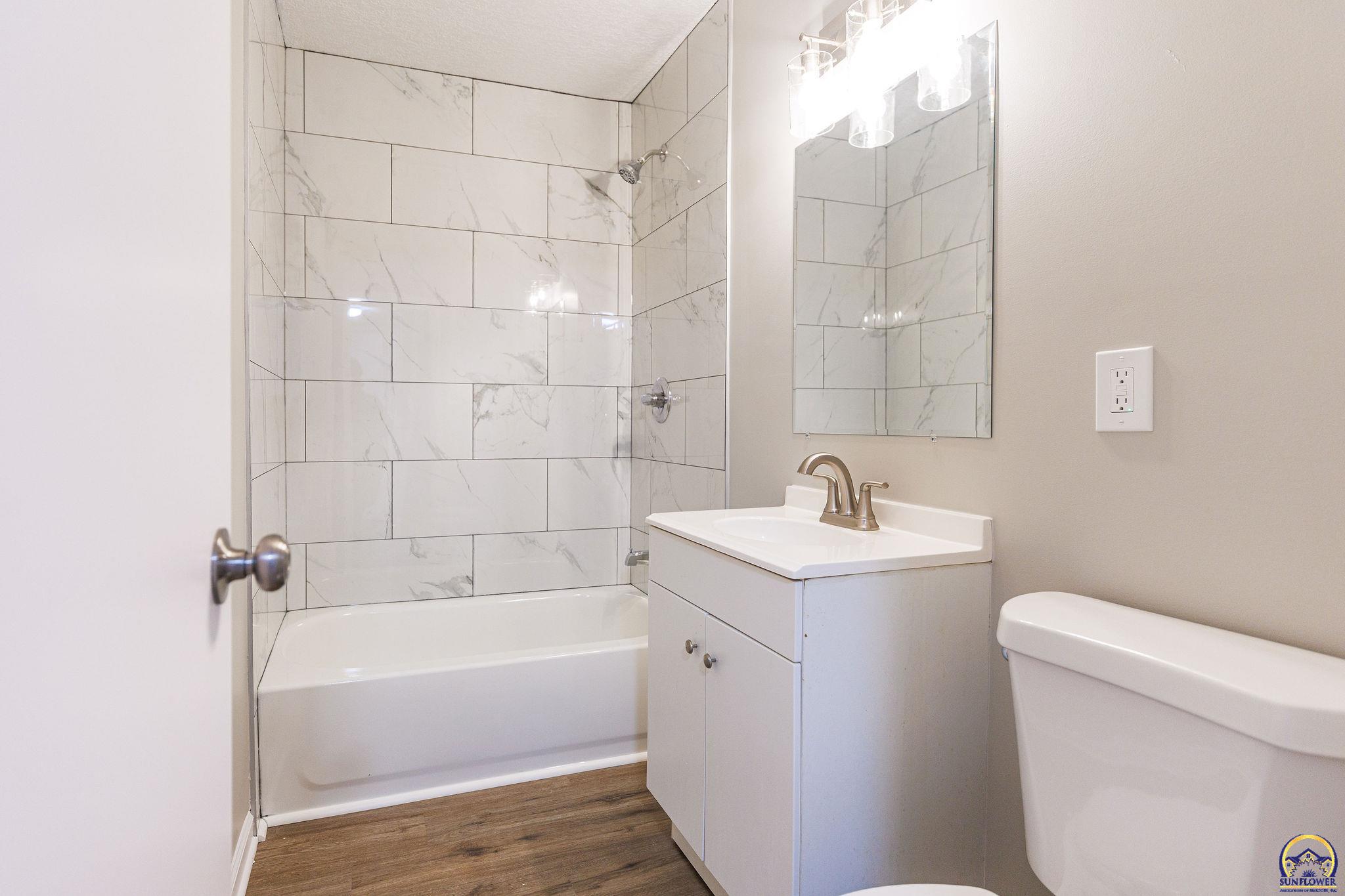 2030 Southeast 37th Street Topeka, KS 66605 - Photo 16 of 22