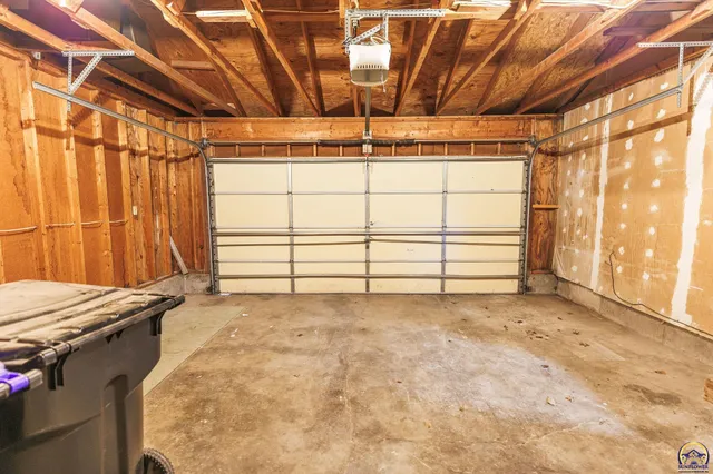 $174,500 | 2030 Southeast 37th Street, Topeka, KS 66605