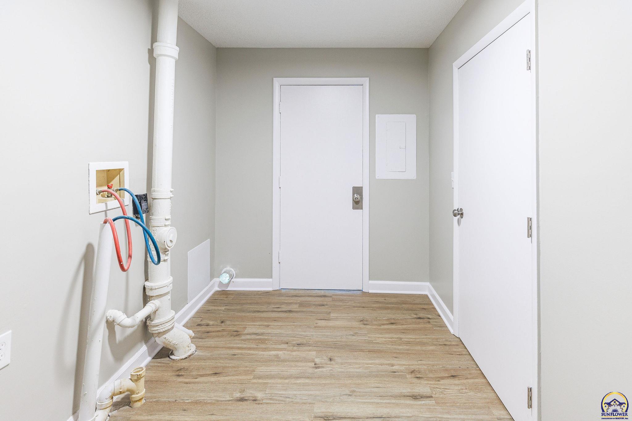 2030 Southeast 37th Street Topeka, KS 66605 - Photo 21 of 22