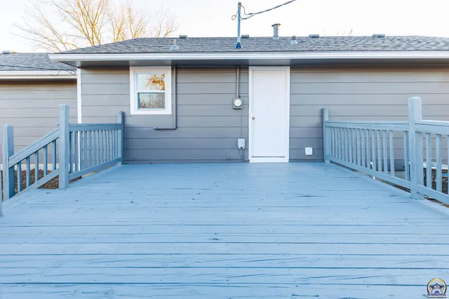 $174,500 | 2030 Southeast 37th Street, Topeka, KS 66605