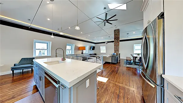 $3,400 | 21 School Street, Unit 4, Newport, RI 02840
