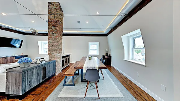 $3,400 | 21 School Street, Unit 4, Newport, RI 02840