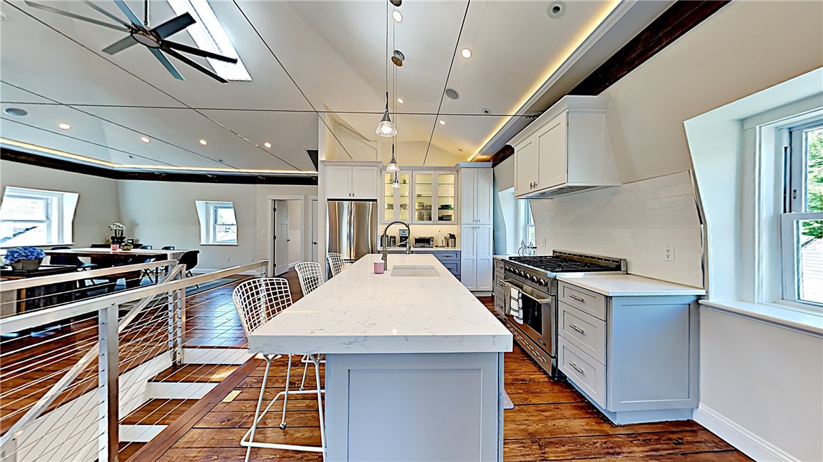 21 School Street, Unit 4 Newport, RI 02840 - Photo 4 of 34