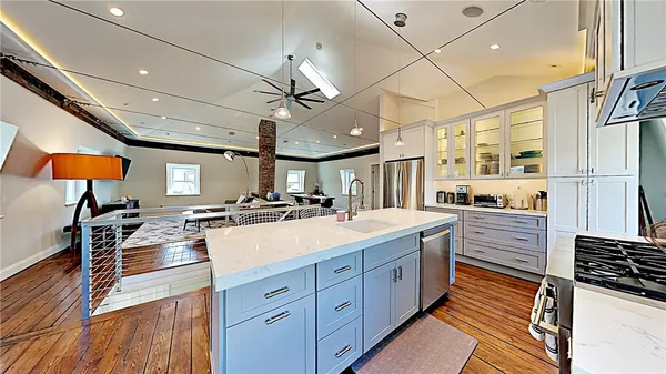 $3,400 | 21 School Street, Unit 4, Newport, RI 02840